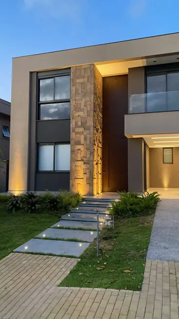 Casa com 4 quartos à venda, 500m2 em Alphaville, Santana De Parnaiba - SP - imagem 2 Foto 2 de Casa com 4 quartos à venda, 500m2 em Alphaville, Santana De Parnaiba - SP