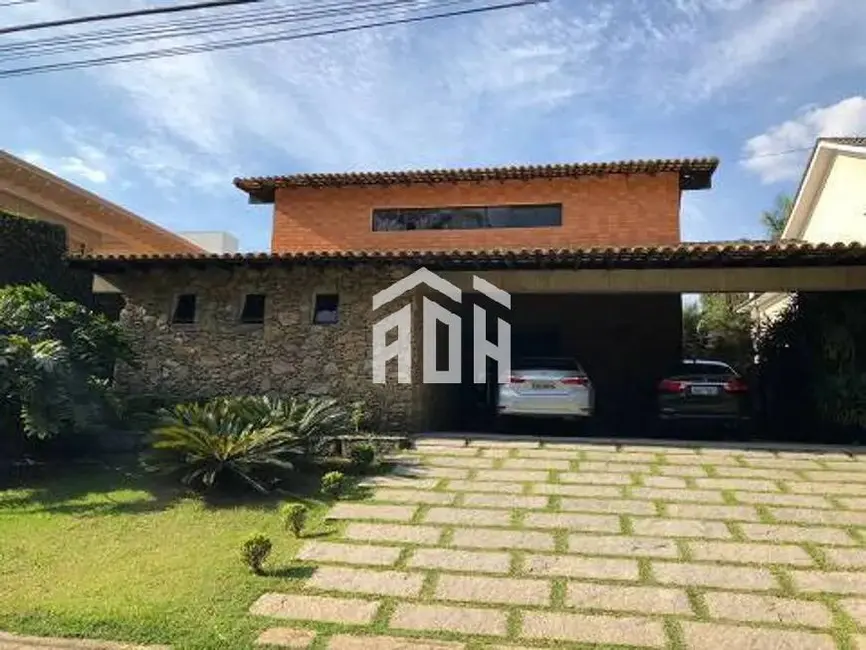 Casa com 3 quartos à venda, 582m2 em Barueri - SP - imagem 1 Foto 1 de Casa com 3 quartos à venda, 582m2 em Barueri - SP
