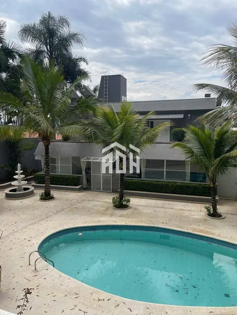 Foto 1 de Casa com 4 quartos à venda, 1160m2 em Barueri - SP