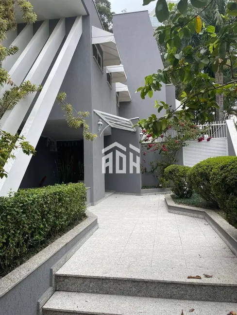 Casa com 4 quartos à venda, 1160m2 em Barueri - SP - imagem 4 Foto 4 de Casa com 4 quartos à venda, 1160m2 em Barueri - SP