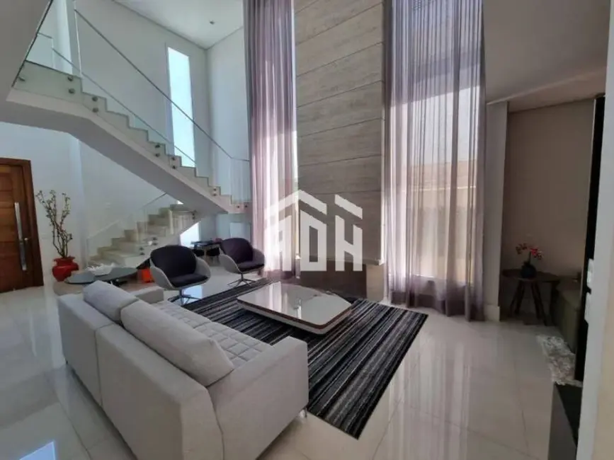 Casa com 3 quartos à venda, 420m2 em Barueri - SP - imagem 6 Foto 6 de Casa com 3 quartos à venda, 420m2 em Barueri - SP