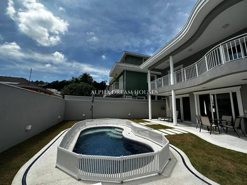 Casa com 3 quartos à venda, 306m2 em Alphaville, Santana De Parnaiba - SP - imagem 3 Foto 3 de Casa com 3 quartos à venda, 306m2 em Alphaville, Santana De Parnaiba - SP