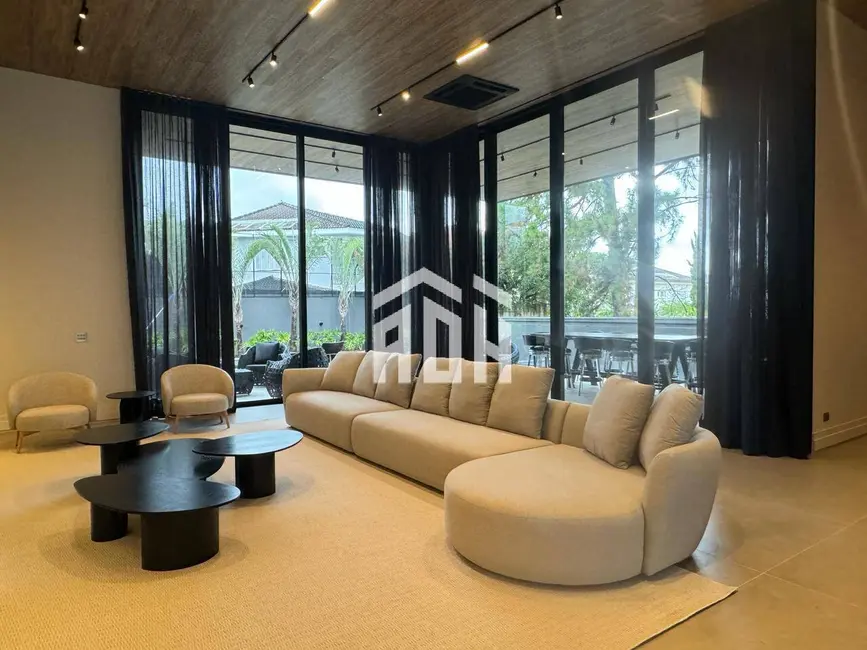 Casa com 4 quartos à venda, 840m2 em Barueri - SP - imagem 6 Foto 6 de Casa com 4 quartos à venda, 840m2 em Barueri - SP