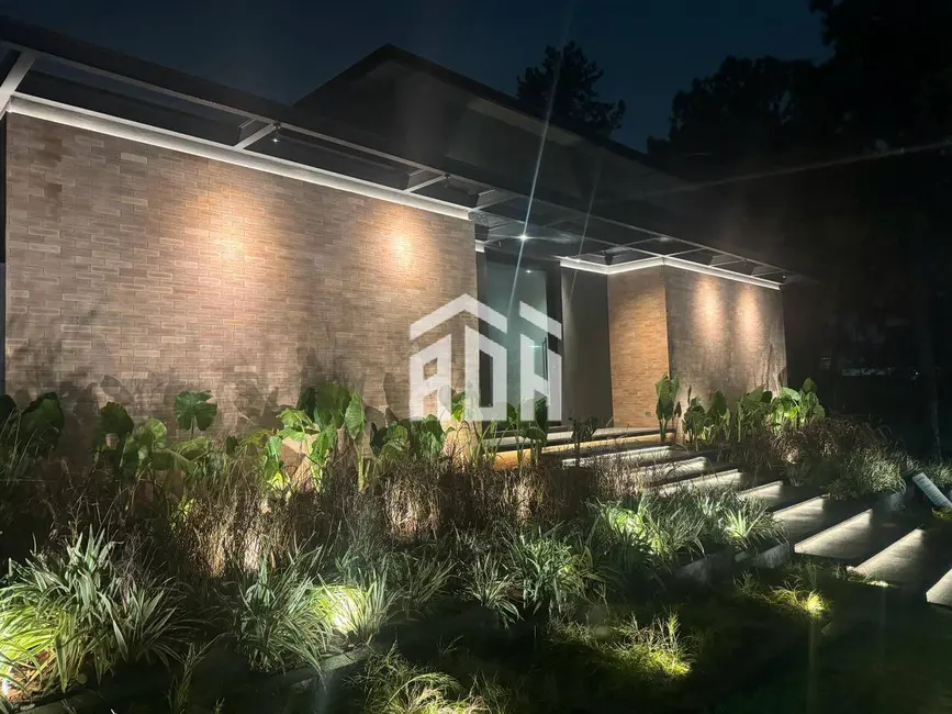 Casa com 4 quartos à venda, 840m2 em Barueri - SP - imagem 5 Foto 5 de Casa com 4 quartos à venda, 840m2 em Barueri - SP