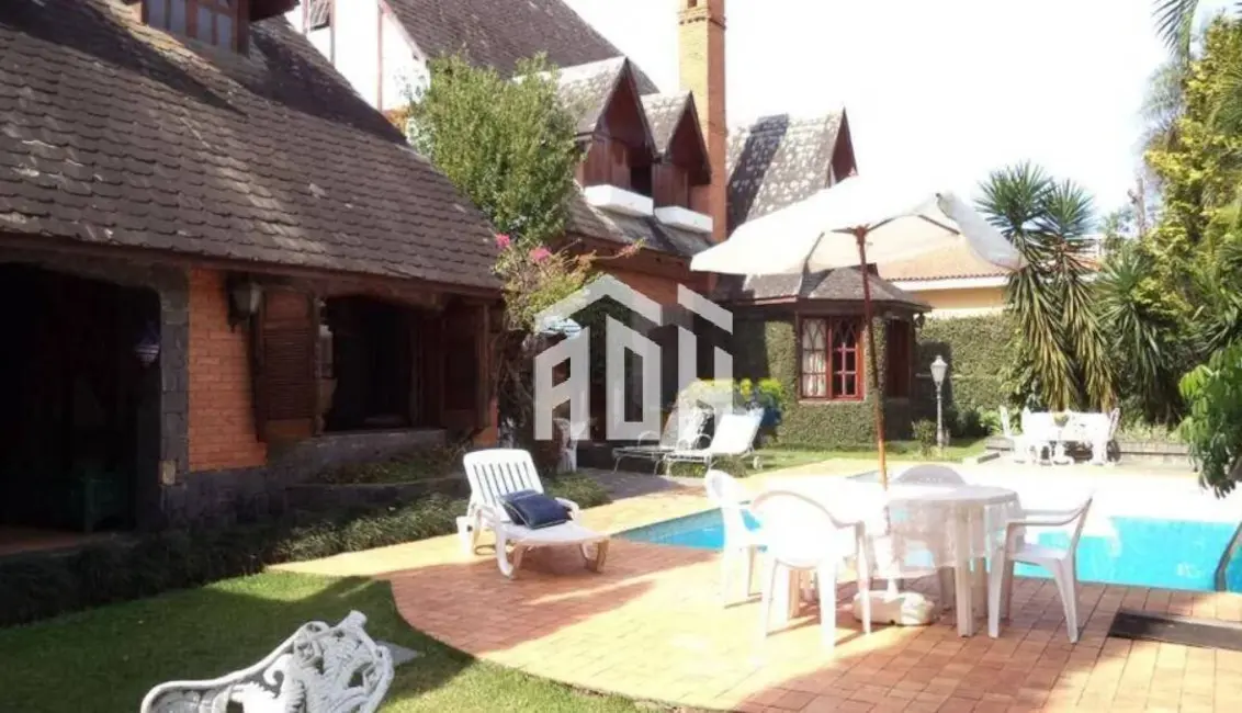 Foto 1 de Casa com 4 quartos à venda, 550m2 em Barueri - SP