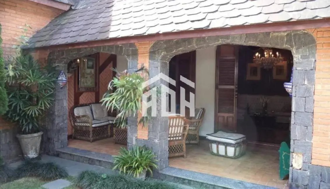 Foto 5 de Casa com 4 quartos à venda, 550m2 em Barueri - SP