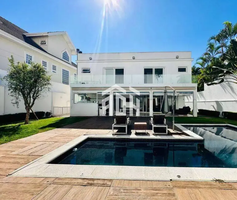 Foto 1 de Casa com 4 quartos à venda e para alugar, 683m2 em Barueri - SP