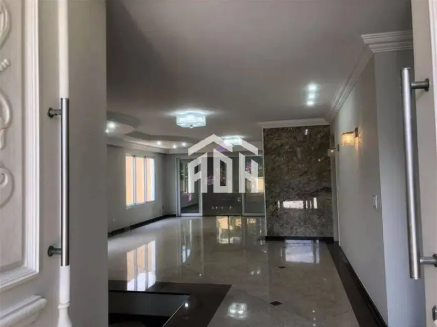Casa com 4 quartos para alugar, 530m2 em Barueri - SP - imagem 1 Foto 1 de Casa com 4 quartos para alugar, 530m2 em Barueri - SP