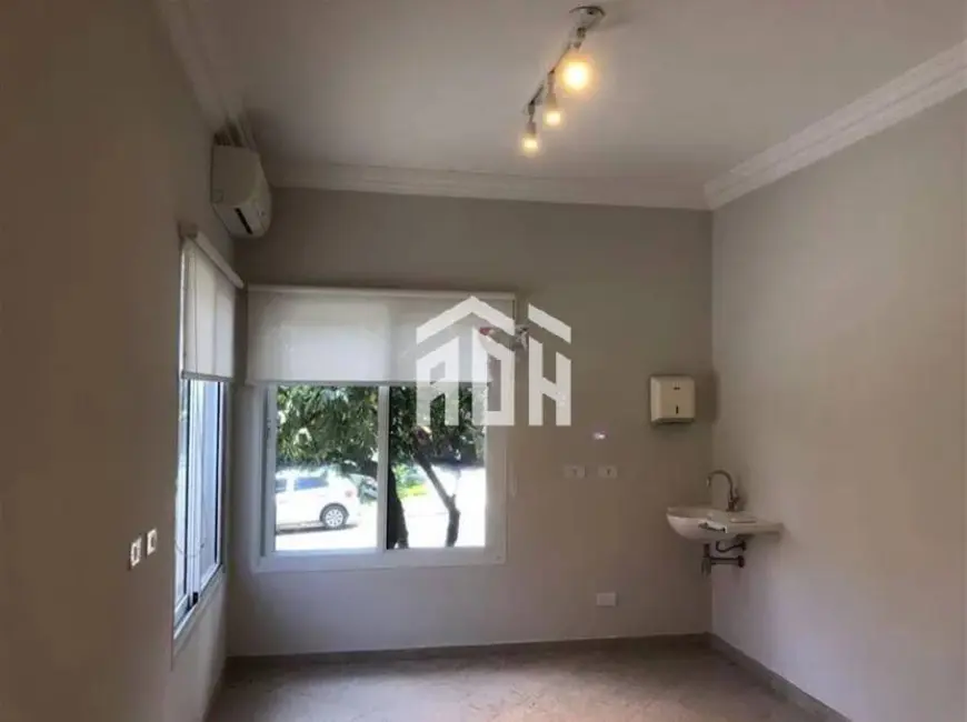 Casa com 4 quartos para alugar, 530m2 em Barueri - SP - imagem 8 Foto 8 de Casa com 4 quartos para alugar, 530m2 em Barueri - SP
