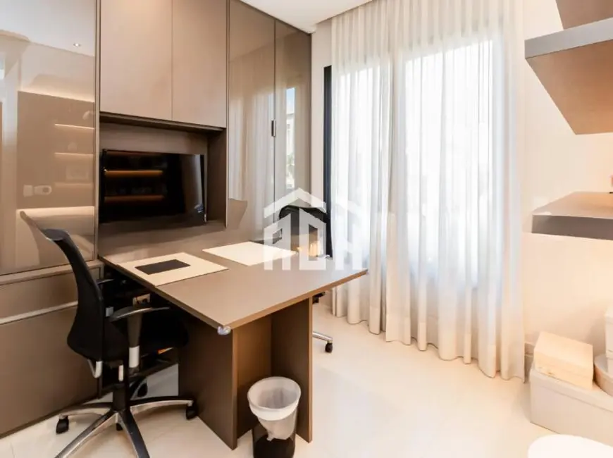 Casa com 6 quartos à venda e para alugar, 520m2 em Alphaville, Santana De Parnaiba - SP - imagem 6 Foto 6 de Casa com 6 quartos à venda e para alugar, 520m2 em Alphaville, Santana De Parnaiba - SP