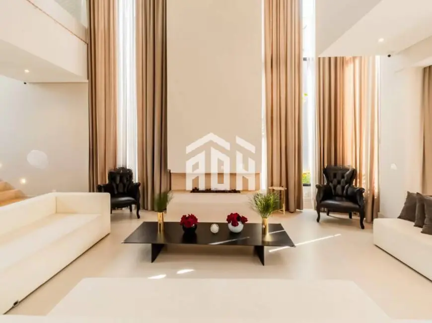 Casa com 6 quartos à venda e para alugar, 520m2 em Alphaville, Santana De Parnaiba - SP - imagem 3 Foto 3 de Casa com 6 quartos à venda e para alugar, 520m2 em Alphaville, Santana De Parnaiba - SP