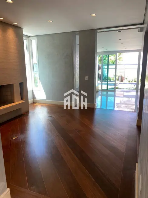 Casa com 4 quartos à venda, 590m2 em Barueri - SP - imagem 7 Foto 7 de Casa com 4 quartos à venda, 590m2 em Barueri - SP