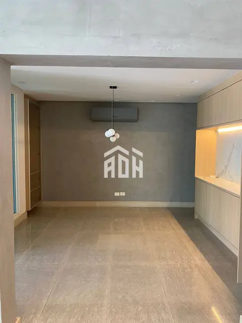 Casa com 4 quartos à venda, 590m2 em Barueri - SP - imagem 8 Foto 8 de Casa com 4 quartos à venda, 590m2 em Barueri - SP