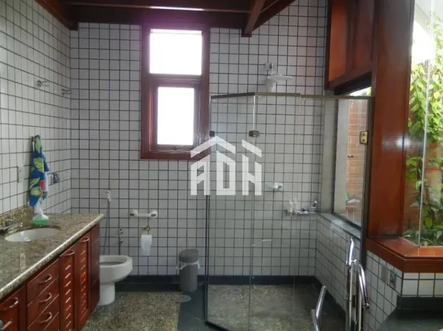 Foto 8 de Casa com 4 quartos à venda, 690m2 em Barueri - SP