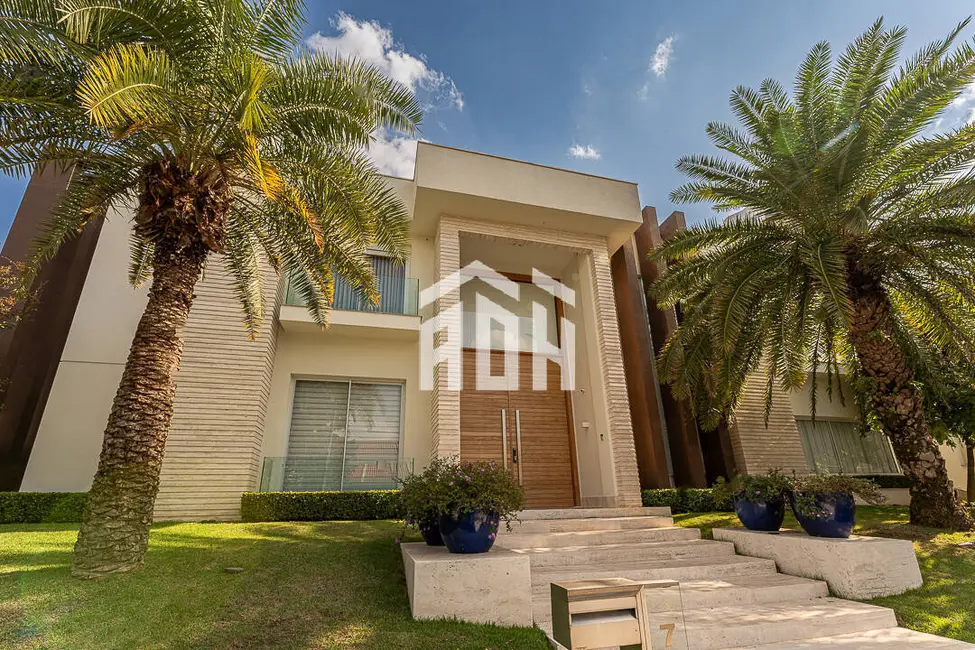 Casa com 5 quartos à venda, 1280m2 em Barueri - SP - imagem 4 Foto 4 de Casa com 5 quartos à venda, 1280m2 em Barueri - SP