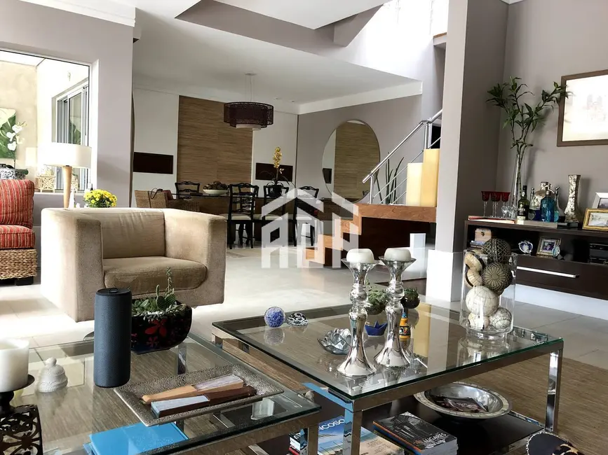 Casa com 4 quartos à venda, 620m2 em Alphaville, Santana De Parnaiba - SP - imagem 3 Foto 3 de Casa com 4 quartos à venda, 620m2 em Alphaville, Santana De Parnaiba - SP