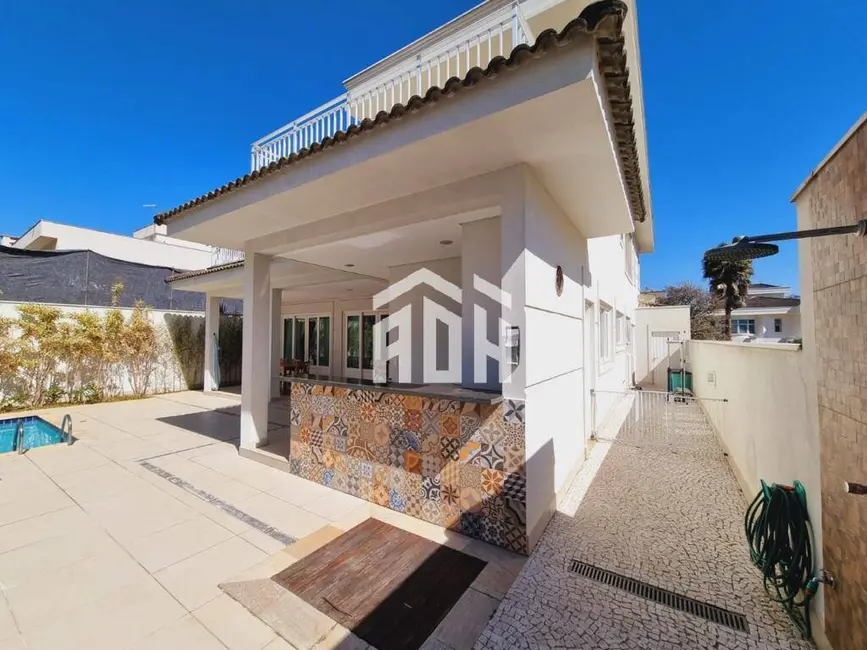 Casa com 4 quartos à venda, 420m2 em Alphaville, Santana De Parnaiba - SP - imagem 3 Foto 3 de Casa com 4 quartos à venda, 420m2 em Alphaville, Santana De Parnaiba - SP