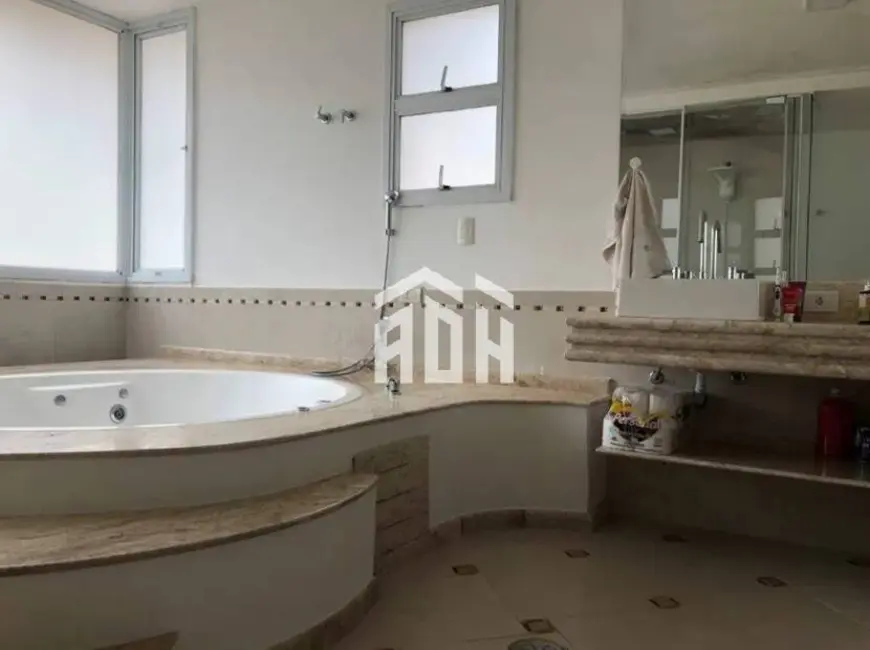 Casa com 4 quartos à venda, 424m2 em Alphaville, Santana De Parnaiba - SP - imagem 4 Foto 4 de Casa com 4 quartos à venda, 424m2 em Alphaville, Santana De Parnaiba - SP