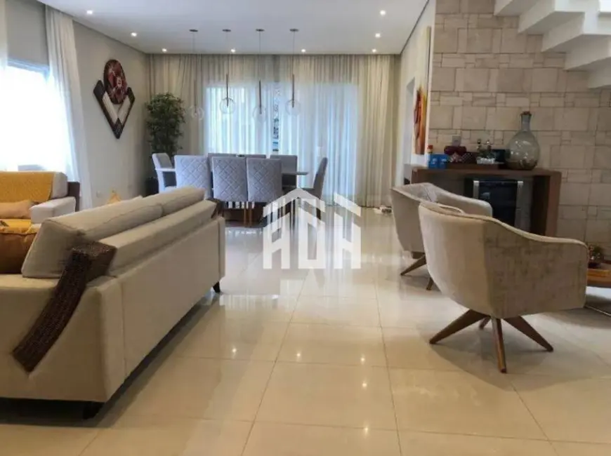 Casa com 4 quartos à venda, 424m2 em Alphaville, Santana De Parnaiba - SP - imagem 8 Foto 8 de Casa com 4 quartos à venda, 424m2 em Alphaville, Santana De Parnaiba - SP