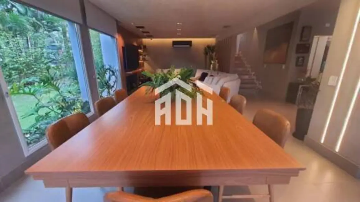 Casa com 4 quartos à venda, 310m2 em Alphaville, Santana De Parnaiba - SP - imagem 7 Foto 7 de Casa com 4 quartos à venda, 310m2 em Alphaville, Santana De Parnaiba - SP