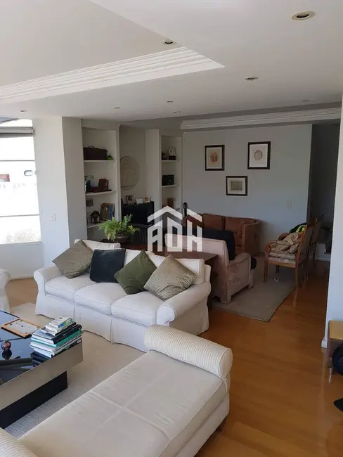 Casa com 4 quartos à venda, 490m2 em Alphaville, Santana De Parnaiba - SP - imagem 3 Foto 3 de Casa com 4 quartos à venda, 490m2 em Alphaville, Santana De Parnaiba - SP