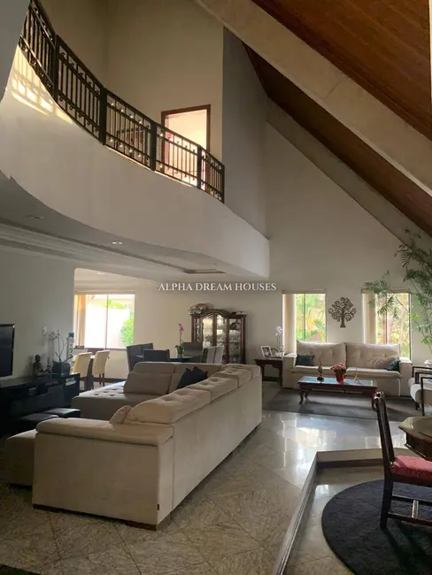 Casa com 4 quartos à venda e para alugar, 654m2 em Alphaville, Santana De Parnaiba - SP - imagem 6 Foto 6 de Casa com 4 quartos à venda e para alugar, 654m2 em Alphaville, Santana De Parnaiba - SP