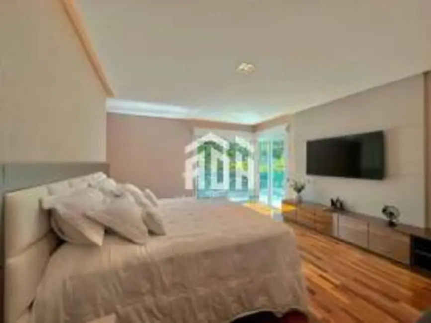 Casa com 4 quartos à venda, 680m2 em Alphaville, Santana De Parnaiba - SP - imagem 4 Foto 4 de Casa com 4 quartos à venda, 680m2 em Alphaville, Santana De Parnaiba - SP