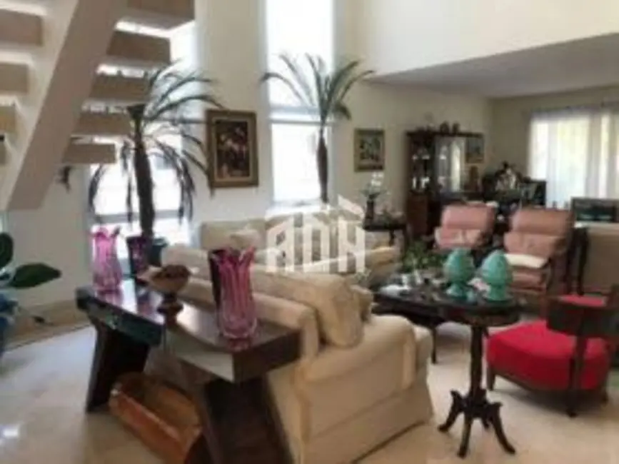 Casa com 4 quartos à venda e para alugar, 600m2 em Alphaville, Santana De Parnaiba - SP - imagem 2 Foto 2 de Casa com 4 quartos à venda e para alugar, 600m2 em Alphaville, Santana De Parnaiba - SP