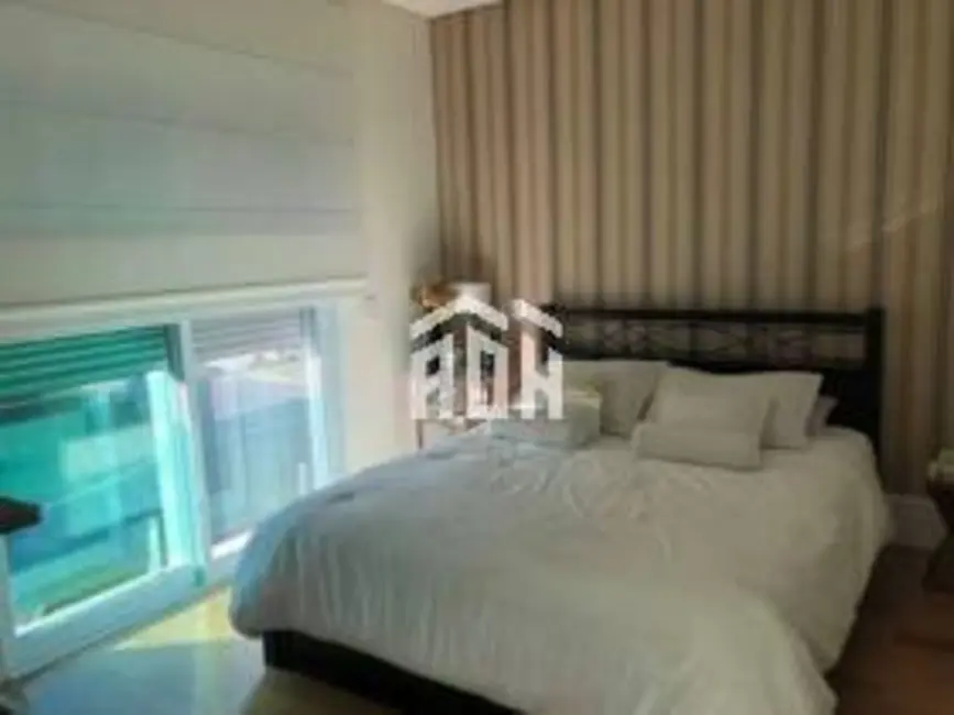 Casa com 4 quartos à venda e para alugar, 600m2 em Alphaville, Santana De Parnaiba - SP - imagem 5 Foto 5 de Casa com 4 quartos à venda e para alugar, 600m2 em Alphaville, Santana De Parnaiba - SP