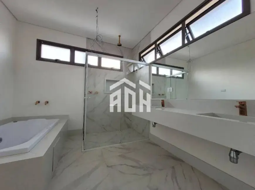 Casa com 4 quartos à venda, 500m2 em Barueri - SP - imagem 9 Foto 9 de Casa com 4 quartos à venda, 500m2 em Barueri - SP