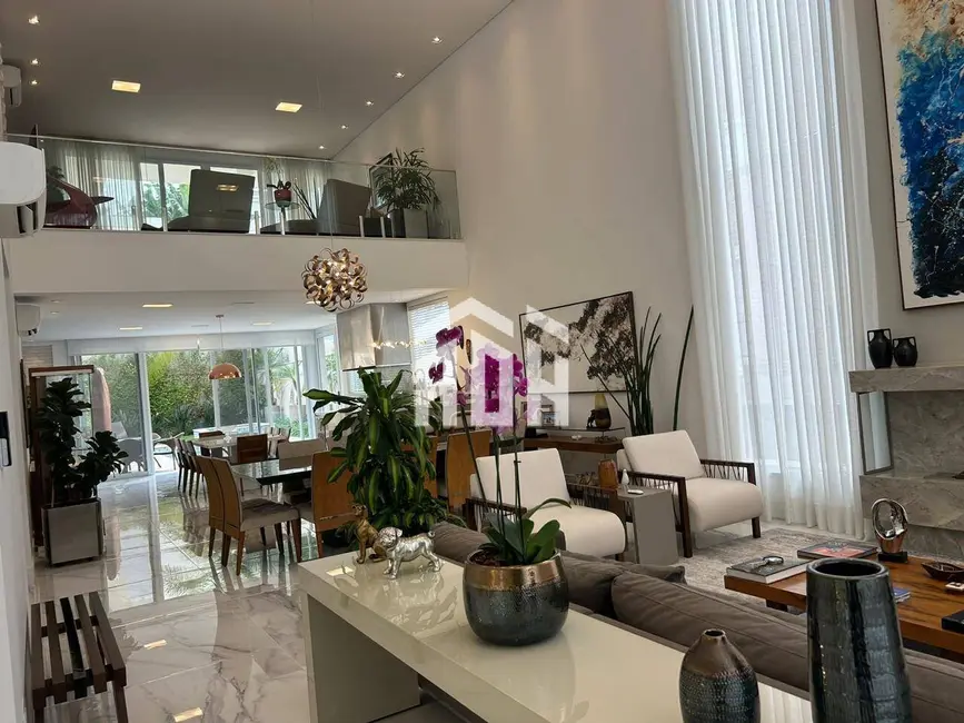 Foto 4 de Casa com 5 quartos à venda, 640m2 em Barueri - SP