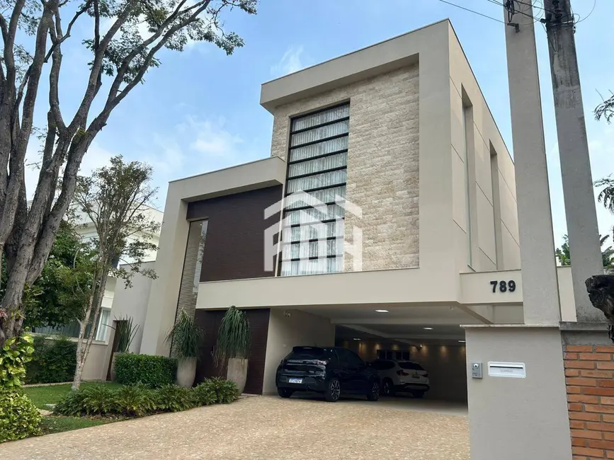 Foto 2 de Casa com 5 quartos à venda, 640m2 em Barueri - SP