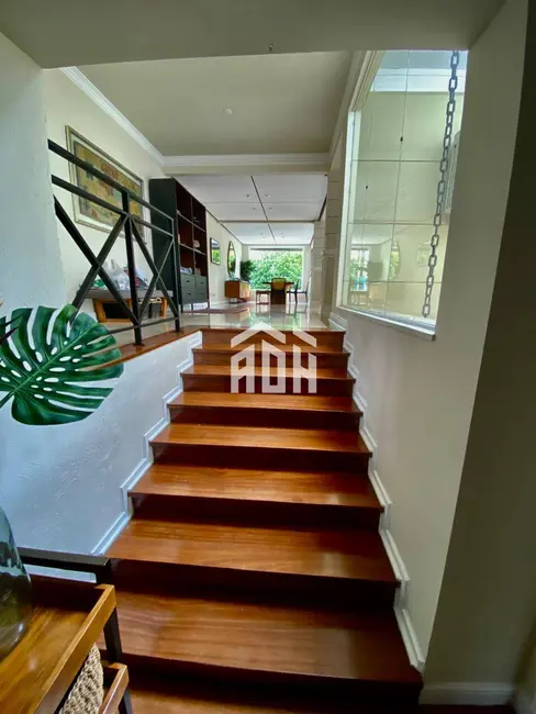 Foto 2 de Casa com 4 quartos à venda e para alugar, 950m2 em Barueri - SP