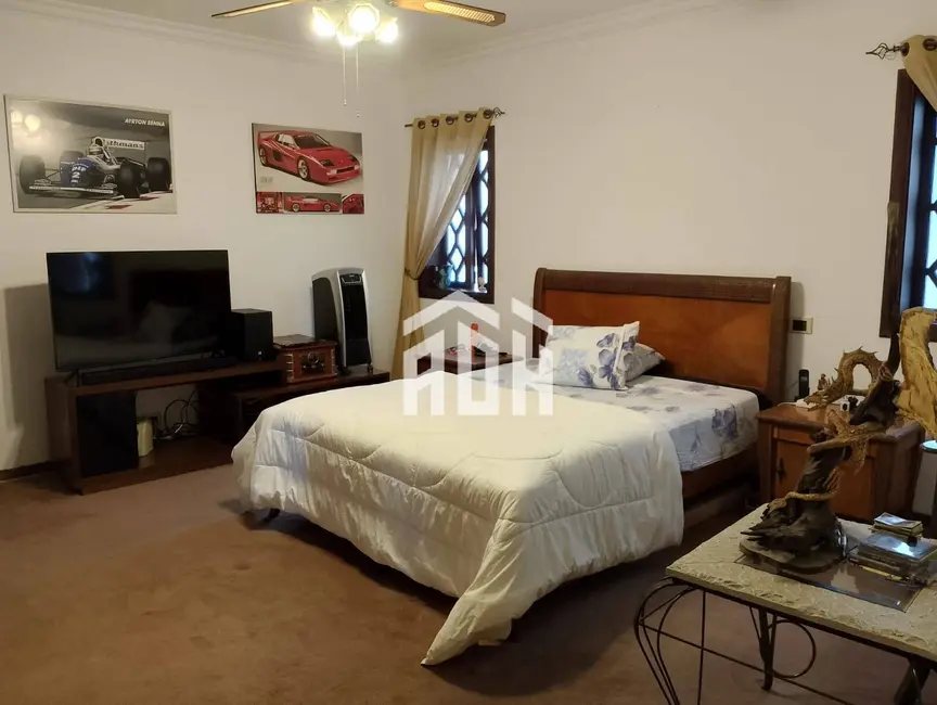 Casa com 4 quartos à venda, 830m2 em Barueri - SP - imagem 3 Foto 3 de Casa com 4 quartos à venda, 830m2 em Barueri - SP