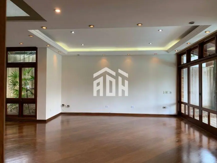 Foto 3 de Casa com 3 quartos à venda e para alugar, 720m2 em Alphaville, Santana De Parnaiba - SP