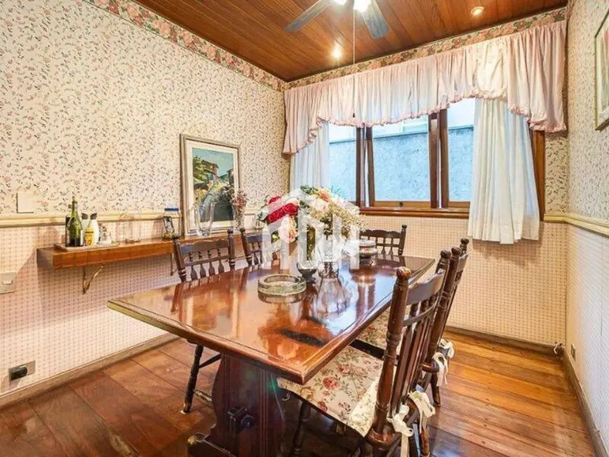 Foto 4 de Casa com 4 quartos à venda e para alugar, 640m2 em Barueri - SP