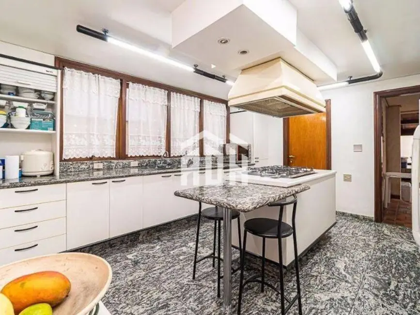 Foto 9 de Casa com 4 quartos à venda e para alugar, 640m2 em Barueri - SP