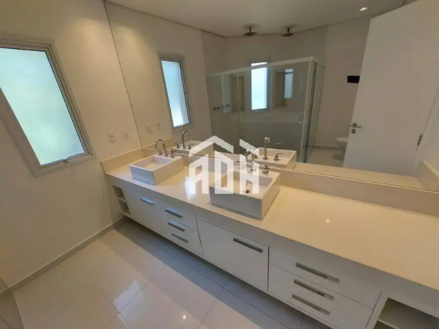 Casa com 4 quartos à venda, 562m2 em Alphaville, Santana De Parnaiba - SP - imagem 7 Foto 7 de Casa com 4 quartos à venda, 562m2 em Alphaville, Santana De Parnaiba - SP