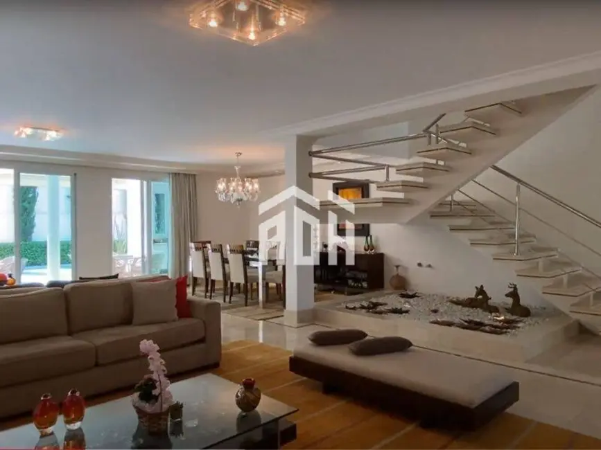 Foto 2 de Casa com 4 quartos à venda, 560m2 em Barueri - SP