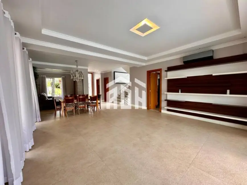 Foto 5 de Casa com 4 quartos para alugar, 420m2 em Alphaville, Santana De Parnaiba - SP