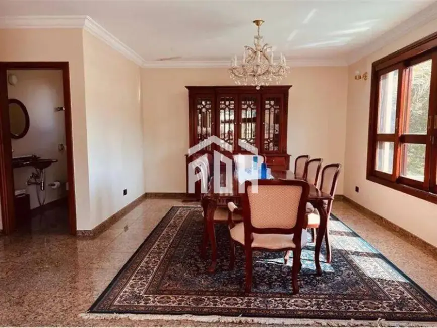 Casa com 4 quartos para alugar, 560m2 em Barueri - SP - imagem 5 Foto 5 de Casa com 4 quartos para alugar, 560m2 em Barueri - SP