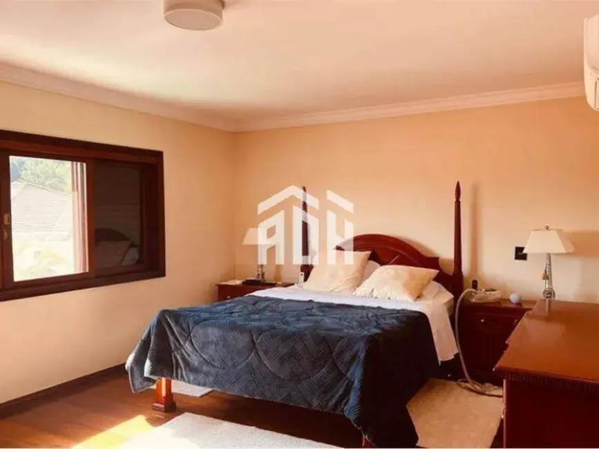 Casa com 4 quartos para alugar, 560m2 em Barueri - SP - imagem 7 Foto 7 de Casa com 4 quartos para alugar, 560m2 em Barueri - SP