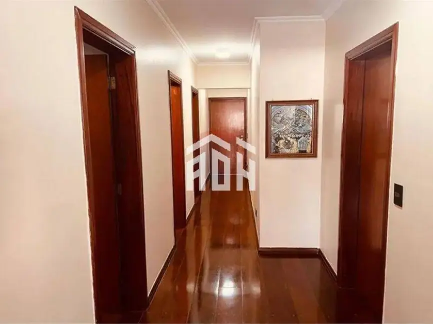 Foto 2 de Casa com 4 quartos para alugar, 560m2 em Barueri - SP