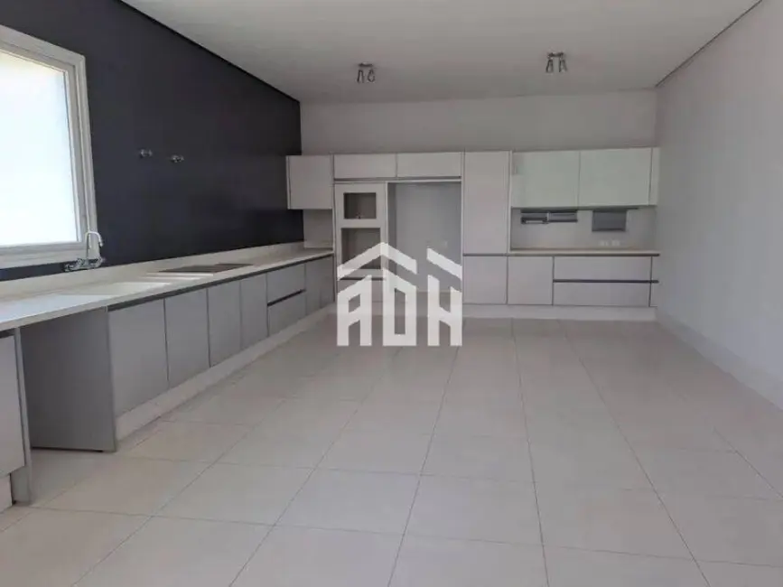 Foto 8 de Casa com 4 quartos para alugar, 4700m2 em Barueri - SP