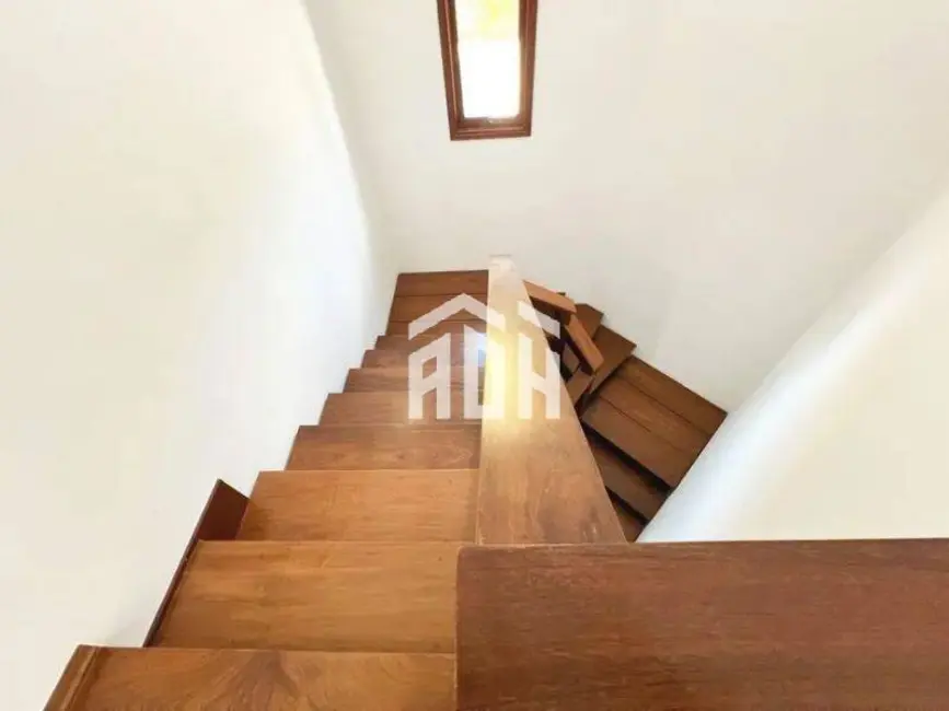 Casa com 4 quartos para alugar, 1309m2 em Barueri - SP - imagem 7 Foto 7 de Casa com 4 quartos para alugar, 1309m2 em Barueri - SP