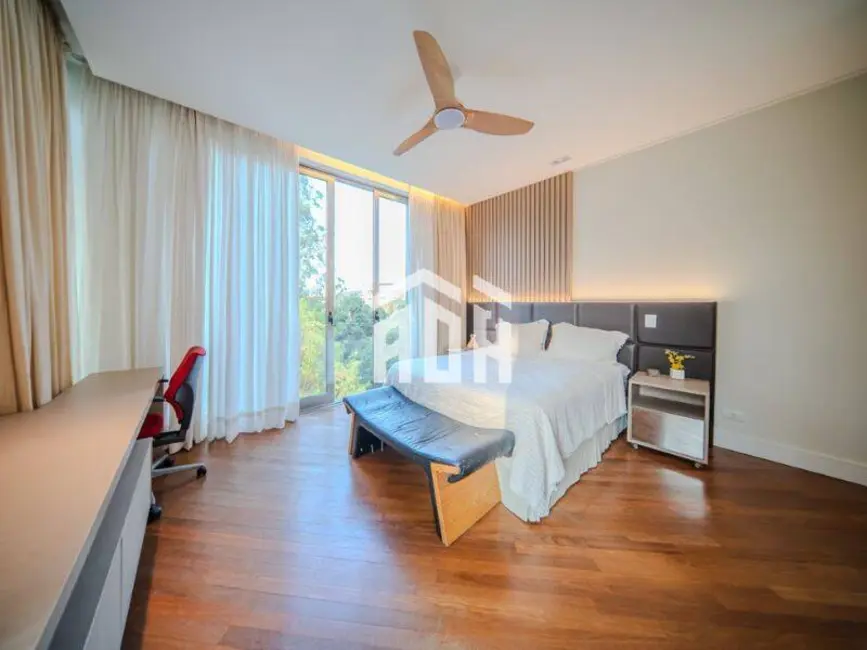 Foto 8 de Casa com 5 quartos para alugar, 500m2 em Alphaville, Santana De Parnaiba - SP