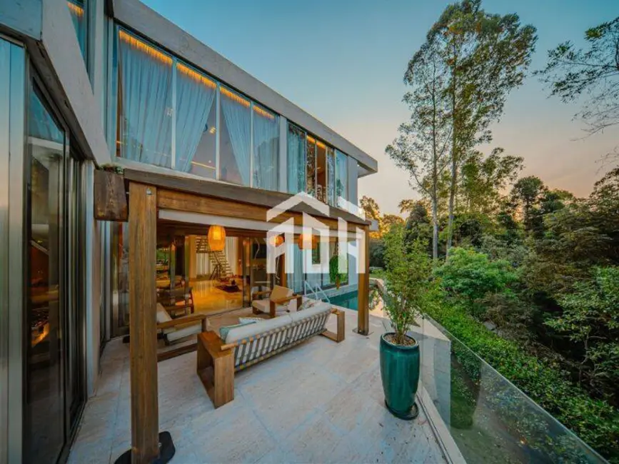 Foto 4 de Casa com 5 quartos para alugar, 500m2 em Alphaville, Santana De Parnaiba - SP