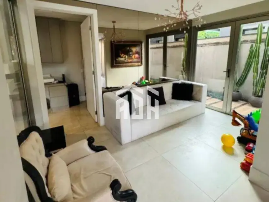 Foto 6 de Casa com 4 quartos à venda e para alugar, 302m2 em Alphaville, Santana De Parnaiba - SP