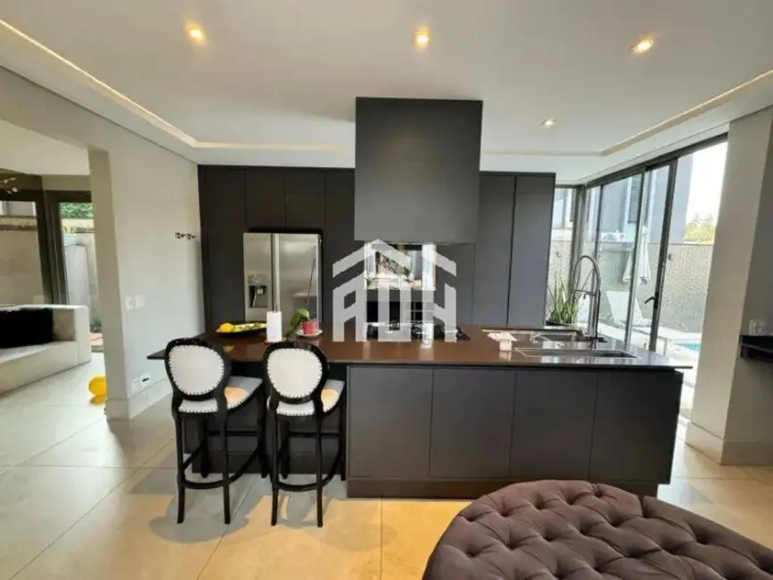 Foto 7 de Casa com 4 quartos à venda e para alugar, 302m2 em Alphaville, Santana De Parnaiba - SP