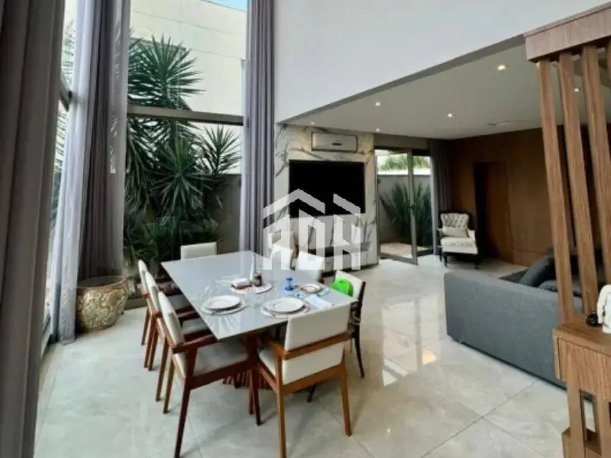 Foto 4 de Casa com 4 quartos à venda e para alugar, 302m2 em Alphaville, Santana De Parnaiba - SP